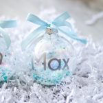 Baby kerstbal met naam – The Wish Label – Gepersonaliseerd cadeau